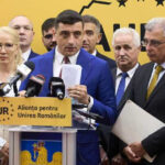 textul motiunii de cenzura aur impotriva guvernului bolojan citit intr un parlament aproape gol george simion nu a fost prezent 686f94f732f61