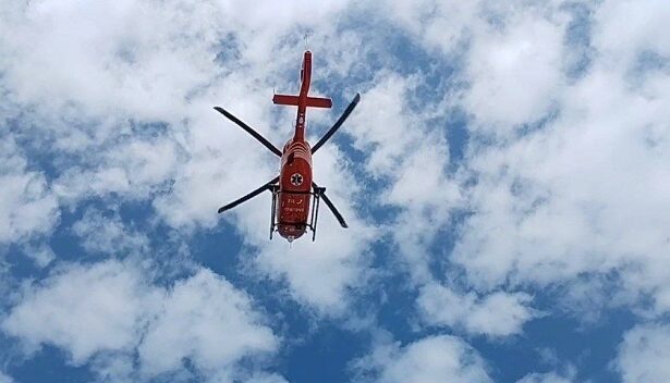 trafic blocat pe a2 in zona cernavoda elicopterul smurd a aterizat pentru a prelua un minor de 6 ani 686aad03c3fa0