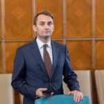 ultima ora document concedieri la palatul victoria 40 din posturile cancelariei prim ministrului vor fi desfiintate interzis demnitarilor sa aiba mese la sedinte reducere la jumatate a masinilor 687a434e645ae