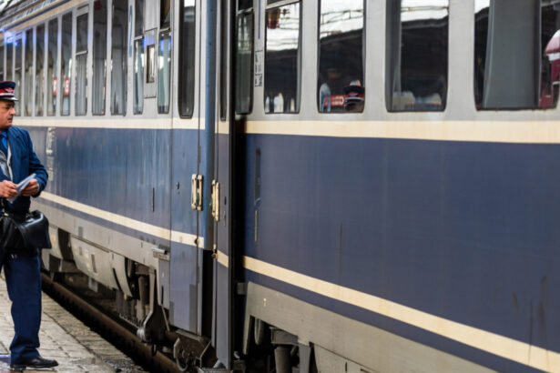 un tren care se indrepta spre litoral a pierdut doua vagoane pe traseu garnitura a avut 4 ore intarziere 688b17c8c78f8