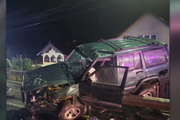 video accident grav in bistrita nasaud 8 oameni au fost raniti printre care si 5 copii 686e1dd09dbae