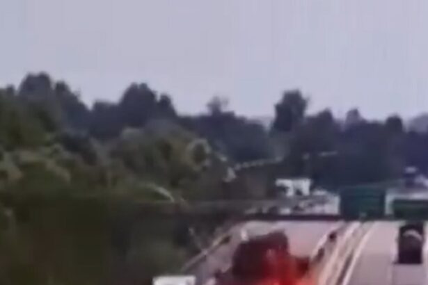 video accident mortal un avion ultrausor s a prabusit pe soseaua de centura din brescia 6881249c7fa9c