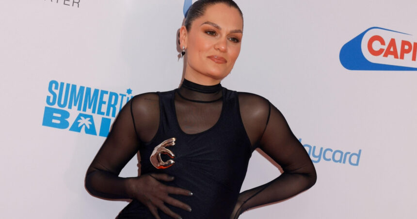 Care este starea de sănătate a artistei britanice Jessie J, care a anunțat recent că suferă de cancer mamar? 1 video care e starea de sanatate a artistei britanice jessie j cantareata a anuntat recent ca sufera de cancer mamar 687749c55a57d