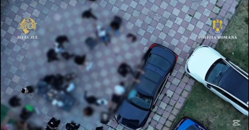 Descinderi de amploare la clanurile Pian și Purcel. Acuzații de trafic de persoane, proxenetism și spălare de bani. 1 video descinderi de amploare la clanurile pian si purcel acuzatii de trafic de persoane proxenetism si spalare de bani 6889bf3e5a2c9