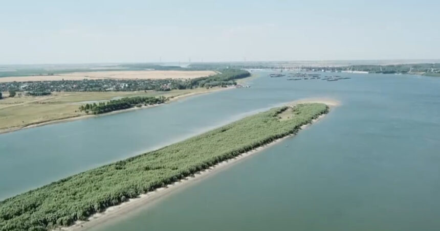 video efectele secetei asupra dunarii debit la jumatate fata de normal restrictii in traficul naval nisipul a castigat teren 68635e33a80f1