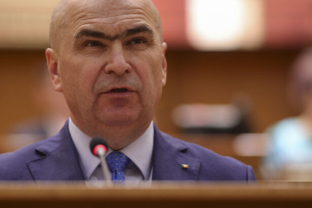 video ilie bolojan anunta un al doilea pachet de masuri pe care guvernul isi va asuma raspunderea in parlament ce va contine 686beb6110f3c