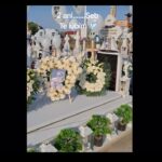 video mormantul lui sebi un munte de flori printre nori din baloane albe familia olariu a facut parastasul de 2 ani pentru tanarul ucis in tragedia de la 2 mai 6884eee4e08d6