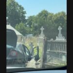 video o masina a distrus gardul cimitirului din eforie nord 68723398dc8df