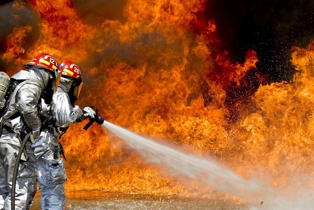 Un incendiu a distrus total scena principală a Tomorrowland 1 video un incendiu a distrus total scena principala a tomorrowland 687810ac87503