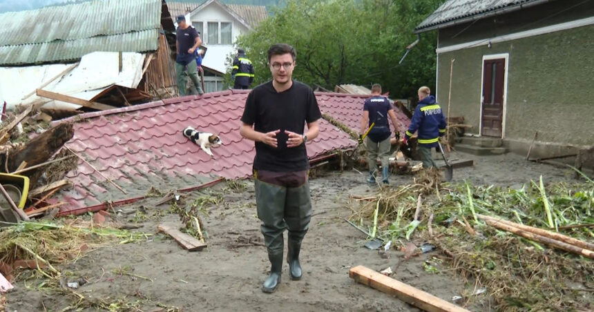 Inundații devastatoare în Moldova: imagini ale dezastrului după furtuni. Un câine blocat sub dărâmături, căutat de pompieri. 1 videofoto inundatii devastatoare in moldova imaginile dezastrului dupa furtuni un caine blocat sub daramaturi cautat de pompieri 68888d61a62e7