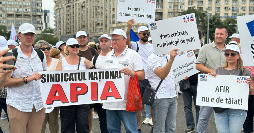 videofoto protest al sindicalistilor in piata victoriei sunt nemultumiti ca masurile guvernului afecteaza administrarea fondurilor europene 68760a4fad199
