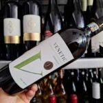 vinul zilei o cramposie racoritoare si sprintena cu arome de mere verzi lime si flori albe un vin ideal pentru sushi salate si vara 6875efdfd3de0