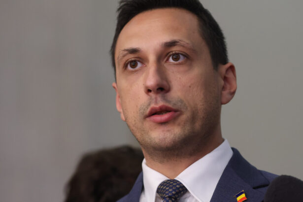 vlad gheorghe depune plangere penala impotriva lui marcel ciolacu nimeni nu este mai presus de lege 686685b501d9e