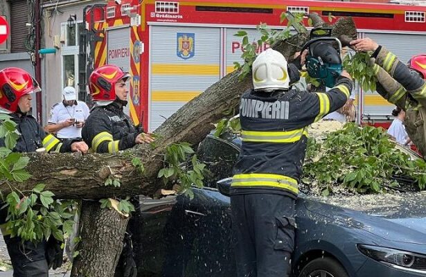 vremea severa a facut ravagii in intreaga tara vezi bilantul realizat de salvatori in urma furtunilor 687a00c193c38