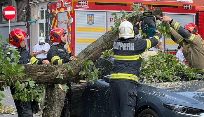 vremea severa a facut ravagii in intreaga tara vezi bilantul realizat de salvatori in urma furtunilor 687a00c193c38