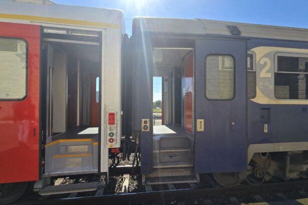 zece vagoane cfr calatori sa de vanzare la constanta vezi cand are loc licitatia 6873495abd54e