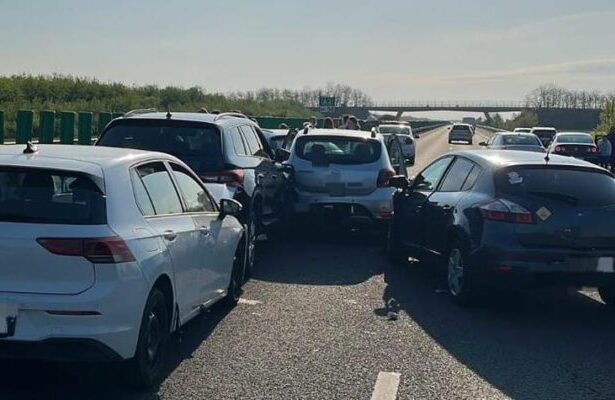 7 autovehicule implicate intr un accident rutier pe autostrada soarelui traficul spre constanta deviat 689992e623509