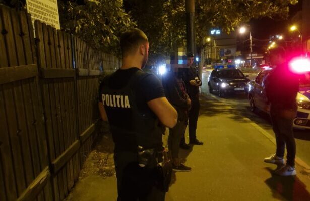 9 tineri s au luat la bataie pe strada rozelor din mangalia 2 au ajuns la spital iar 7 in arestul politiei 68a2db496a8b4