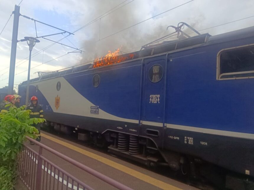 alerta pe calea ferata arde locomotiva trenului constanta craiova pompierii intervin in forta 68b4534e26d4d