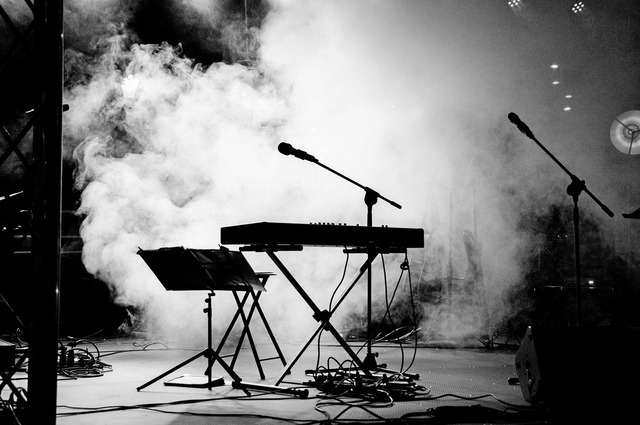 Artiști de muzică populară condamnați la închisoare pentru declarații false în timpul pandemiei COVID. 1 artisti de muzica populara condamnati la inchisoare acuzati ca au depus declaratii false pentru a incasa bani in pandemia covid 68a828621f948