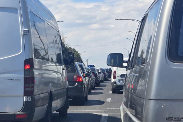 atentie soferi se circula cu dificultate pe dn2a mii de constanteni si turisti participa la show ul aerian de pe aeroportul mihail kogalniceanu 688e02bc7f49d