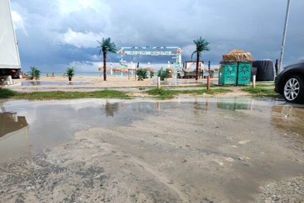 averse instabilitate atmosferica dar si vreme caniculara in dobrogea anunta meteorologii vezi aici cand ploua la mare 688c5980359bb