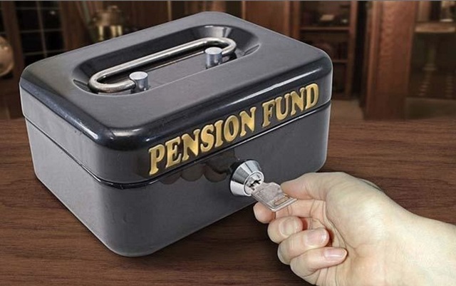 Bolojan a solicitat amânarea proiectului referitor la plata banilor din pensii private pentru noi consultări. 1 bolojan a cerut amanarea proiectului privind plata banilor din pensii private pentru noi consultari 6895d3abb6825