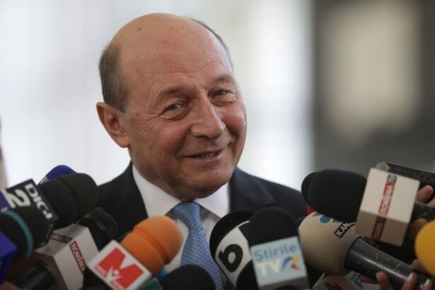 bolojan il amana pe basescu cu vila de protocol aflata la 2 pasi de adrian nastase foto document 6895ebc29e132
