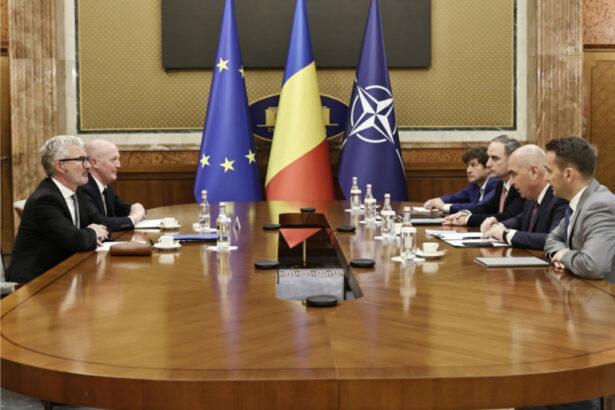 bolojan s a intalnit cu reprezentanti ai moodys romania traverseaza o criza bugetara ce poate fi depasita prin masuri coerente 68af1d4423168