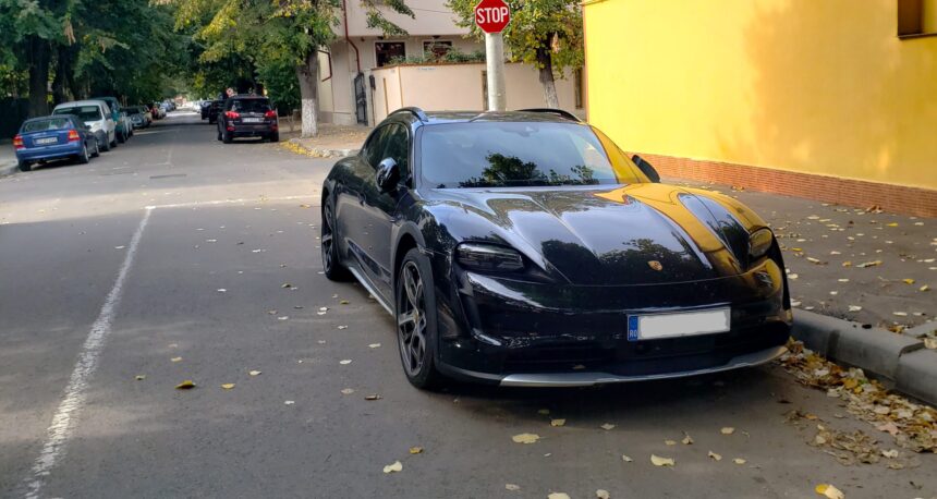 caraivan de la blue bike detine singurul porsche panamera 4s e hybrid sport turismo din constanta 68a32db96041e
