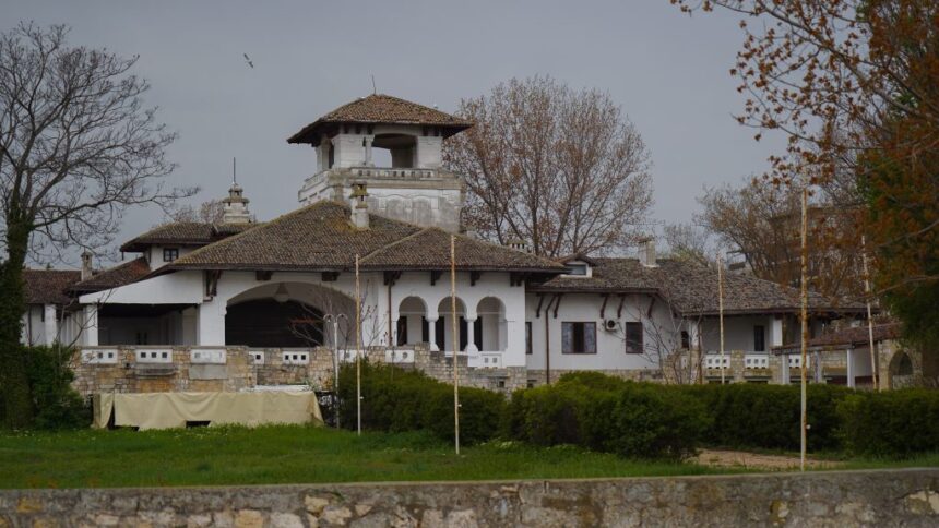 Castelul Reginei Maria din Mamaia va fi reabilitat! Guvernul a aprobat împrumutul pentru salvarea monumentelor istorice 1 castelul reginei maria din mamaia intra in reabilitare guvernul a aprobat imprumutul pentru salvarea monumentelor istorice 68966c3241693