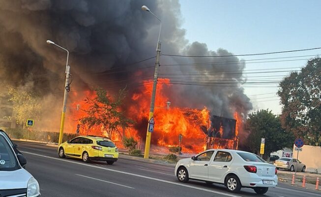 Declarațiile polițiștilor IPJ Constanța referitoare la incendiul violent din stațiunea Mamaia 1 ce spun politistii ipj constanta despre incendiul violent din statiunea mamaia 68958d0e8bc3d