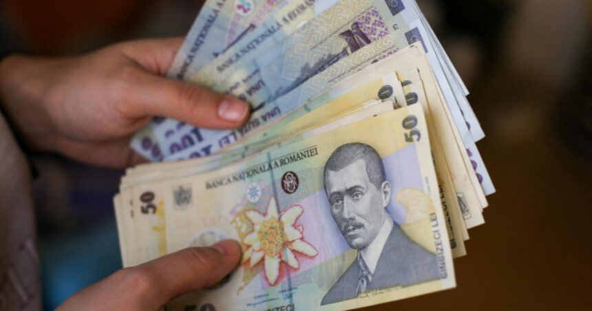 Cea mai mare pensie din România a diminuat cu aproape 2.000 de euro după introducerea contribuției pe sănătate. 1 cea mai mare pensie din romania a scazut cu aproape 2 000 de euro dupa impunerea contributiei pe sanatate 68ad6ca36fd04