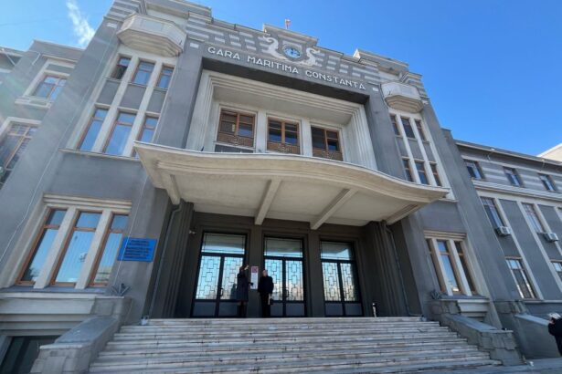 cine conduce portul constanta ce ii recomanda pe membrii consiliului de administratie 689db8b4a51db