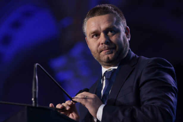 ciucu spune ca pensiile magistratilor atarna mult la buget sunt mai mari decat salariile ministrilor 68af4af714803