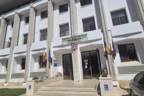 cj constanta reactioneaza la imaginile cu autobuze supraaglomerate pe ruta tuzla constanta 689b437b1b1f3