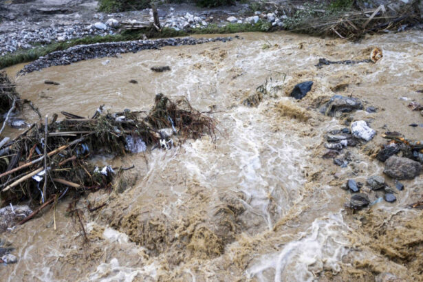 cod portocaliu de inundatii in suceava harghita si neamt cod galben in zeci de bazine hidrografice 68b46a4f062b6