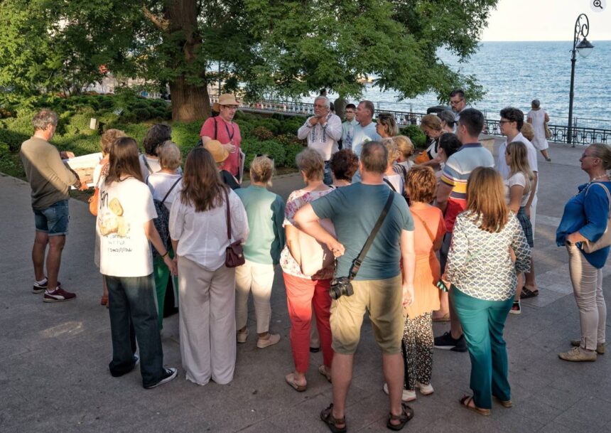 constanta de altadata prinde viata tururi ghidate gratuite la 100 de ani distanta organizate de minac 6893108061097