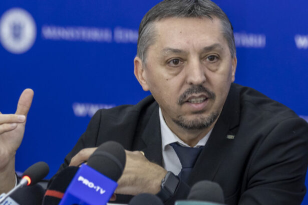 daniel david ministrul educatiei despre cumulul pensie salariu aici sunt pe aceeasi parte a baricadei cu sindicatele 68a6b5b0710f0