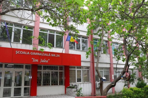 decizie de ultima ora elevii de la scoala gimnaziala ion jalea vor invata temporar la fosta scoala nr 27 din constanta 68b042b12c5ff