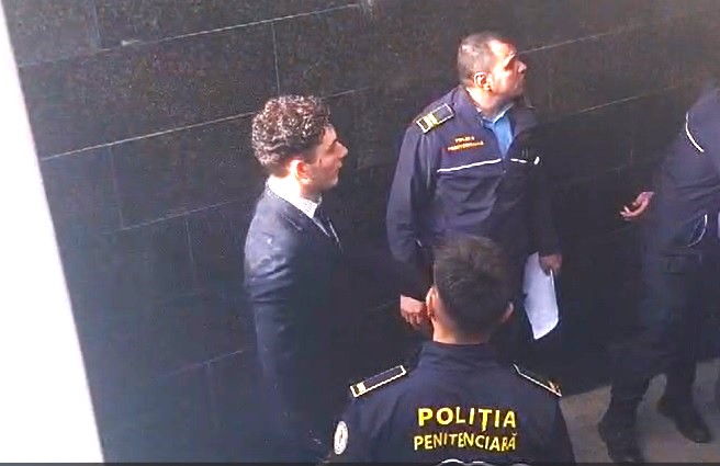 Doi ani de la accidentul de la 2 Mai! Vlad Pascu ar putea afla astăzi verdictul final: judecătorii urmează să decidă dacă rămâne valabilă condamnarea de 10 ani. 1 doi ani de la accidentul de la 2 mai vlad pascu ar putea afla azi verdictul final judecatorii urmeaza sa decida daca ramane valabila condamnarea de 10 ani 68a24e83cb3f7