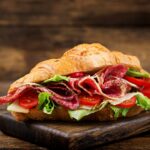 elevii din mircea voda vor primi zilnic cate un sandwich si un fruct primaria cauta o firma de catering 68935346d7166