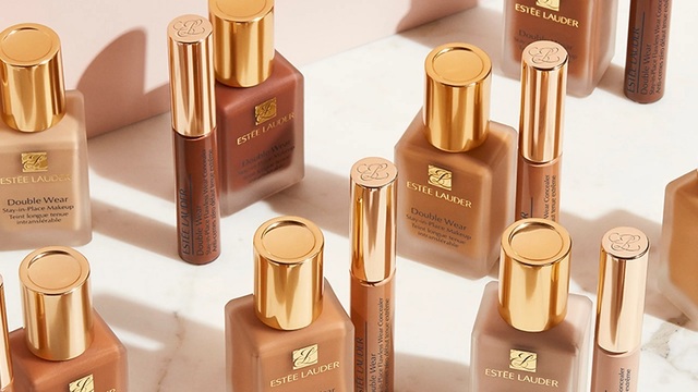 Estée Lauder estimează un profit sub așteptările Wall Street și avertizează că tarifele vor reduce câștigurile cu 100 milioane dolari 1 estee lauder preconizeaza un profit sub asteptarile wall street si avertizeaza ca tarifele vor taia 100 milioane dolari din castig 68a60e7b1d0a3
