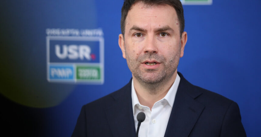 exclusiv ce raspuns a dat catalin drula intrebat daca nicusor dan l a lasat singur pe ilie bolojan in fata nemultumirilor legate de reforme 68a6178aad675