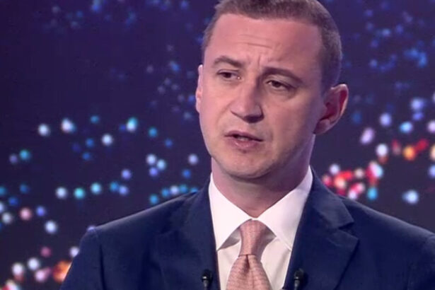 exclusiv simonis critica declaratiile lui bolojan despre posibila incapacitate de plata a romaniei cred ca joaca de a cuvintele e infantila 68a9de49d89d4