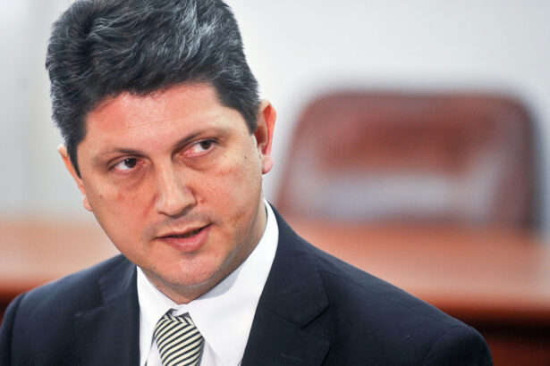 exclusiv titus corlatean vrea sa preia sefia psd candidez intr un moment deloc simplu pentru partid dar e o batalie politica interna necesara 6899fab71ed05