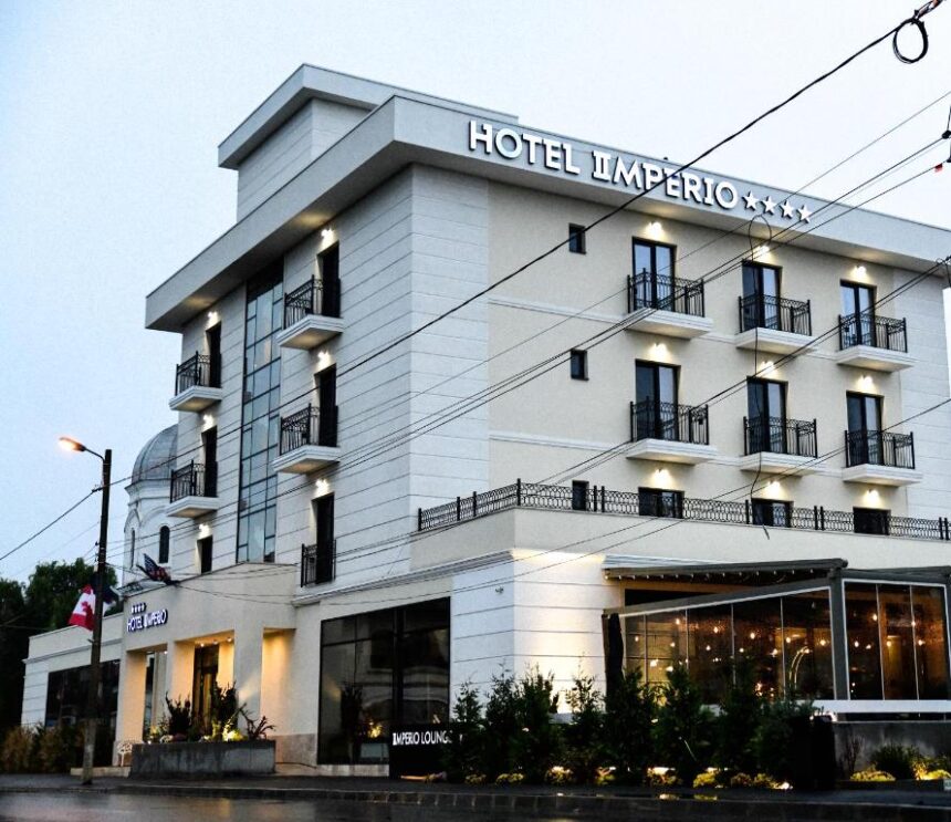 Familia Gherghiniță din Cernavodă își extinde afacerile printr-o investiție de 4,6 milioane de euro într-un nou hotel, cu o capacitate de două ori mai mare decât Imperio. 1 familia gherghinita din cernavoda isi extinde afacerile investeste 46 milioane de euro intr un hotel nou de doua ori mai mare decat imperio 689a6c9e00a12