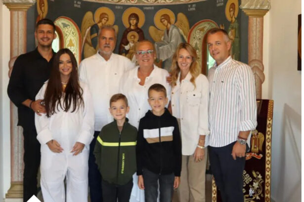 fostul premier adrian nastase este din nou bunic nora sa originara din constanta a nascut un baietel 68b1f3118787e
