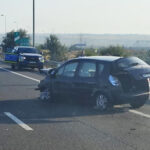 foto accident pe autostrada a4 spre ovidiu un autoturism a intrat in parapet soferul este ranit 68a2b4b63f537