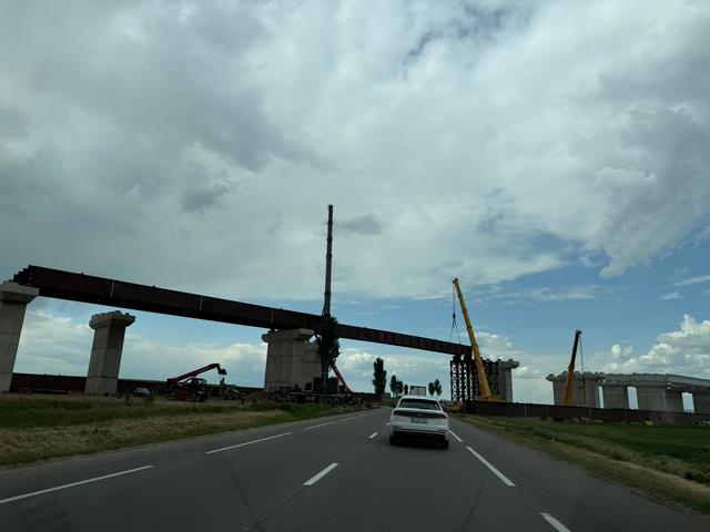 foto blocaj pe un tronson la autostrada moldovei angajatii lui umbrarescu trimisi fortat in concediu 6894c0ec7e099